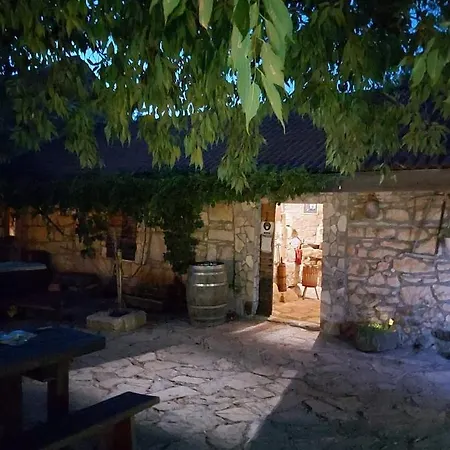 Agroturizam Duvancic - Konoba Dida Marka 4* Drniš