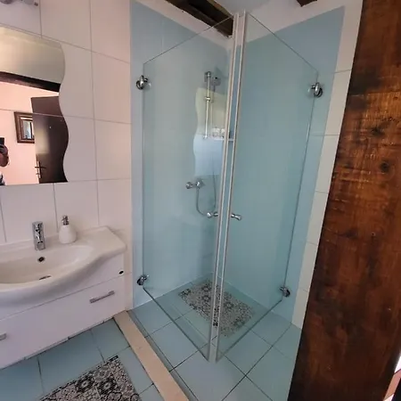 Oda ve Kahvaltı Agroturizam Duvancic - Konoba Dida Marka Drniš