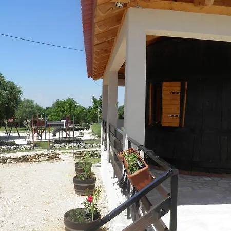 Agroturizam Duvancic - Konoba Dida Marka Oda ve Kahvaltı 4*