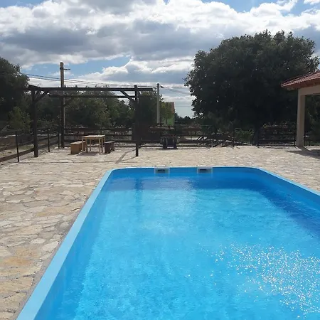 Oda ve Kahvaltı Agroturizam Duvancic - Konoba Dida Marka Drniš