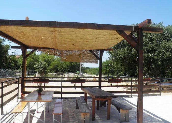 فندق مبيت وإفطار Agroturizam Duvancic - Konoba Dida Marka 4*