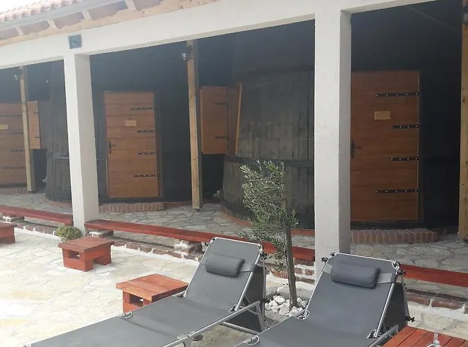 فندق مبيت وإفطار Agroturizam Duvancic - Konoba Dida Marka